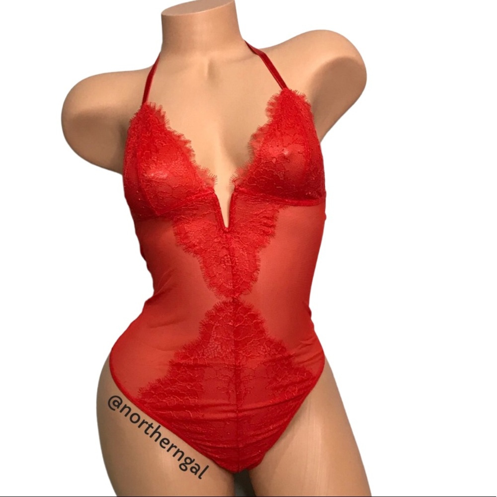 Victoria’s Secret Very Sexy V-wire Teddy